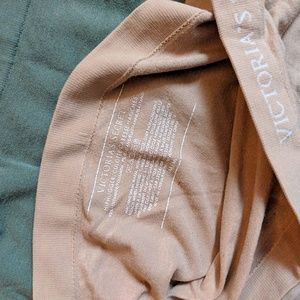 Victoria's Secret Intimates & Sleepwear - Hip Hugger VS Set Victoria's Secret Intimates & Sleepwear - Hip Hugger VS Set